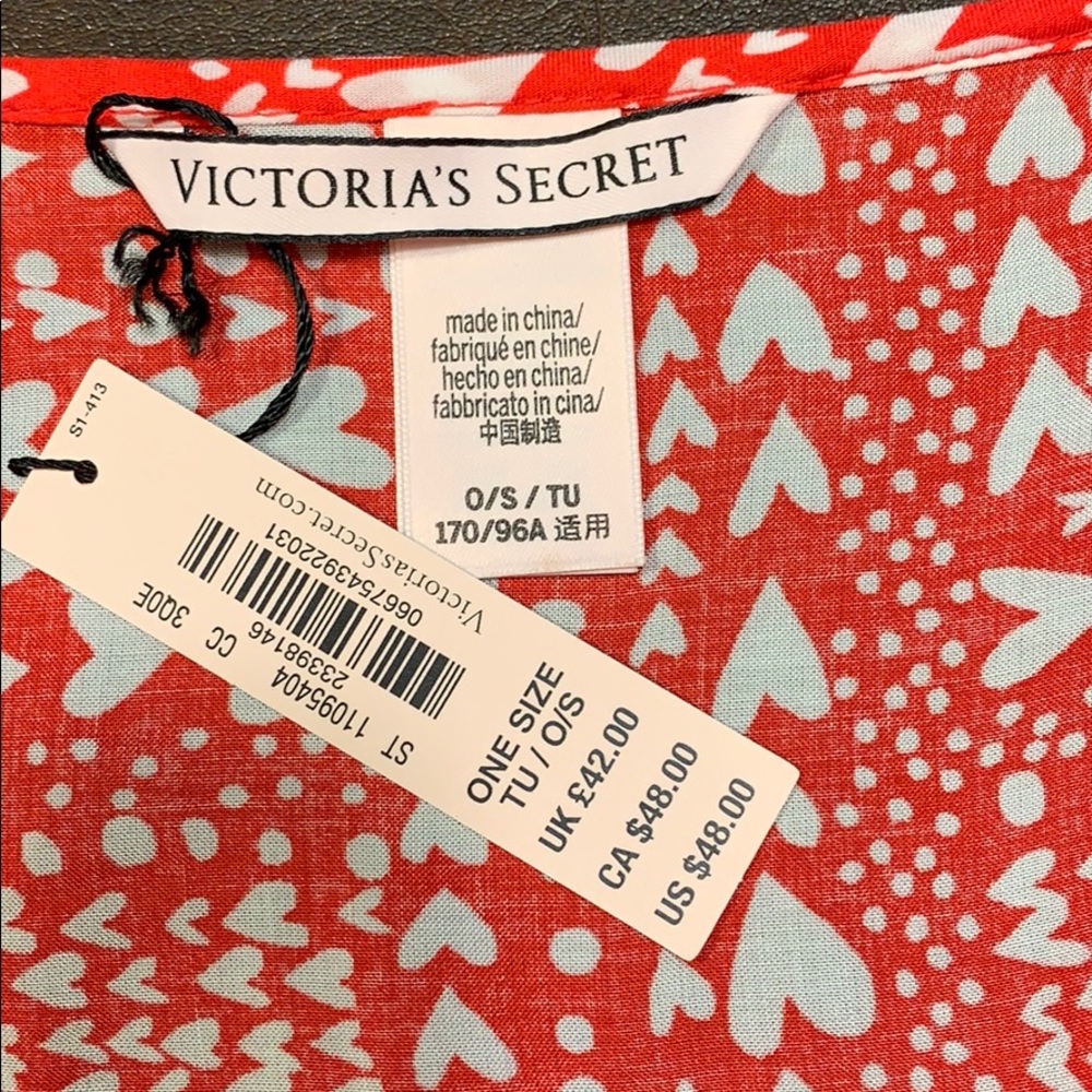 Victoria’s Secret Robe/Coverup - Picture 3 of 4